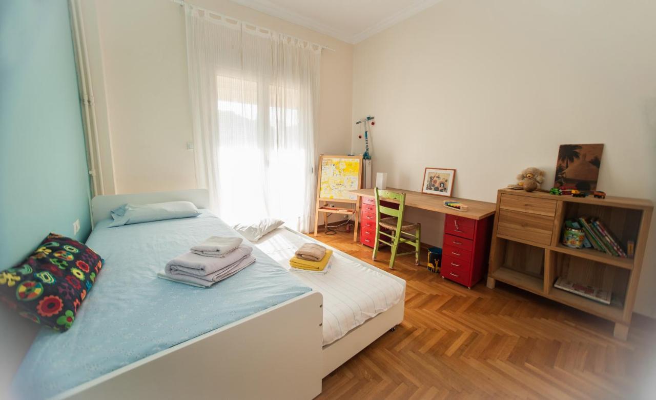 2 Bedroom Apartment At The Historical Center, View To Acropolis เอเธนส์ ภายนอก รูปภาพ