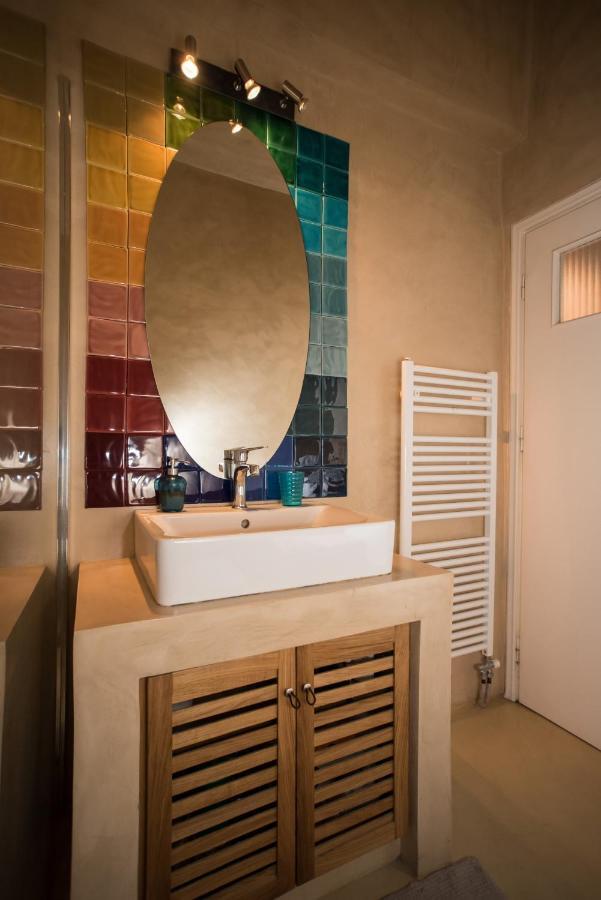 2 Bedroom Apartment At The Historical Center, View To Acropolis เอเธนส์ ภายนอก รูปภาพ