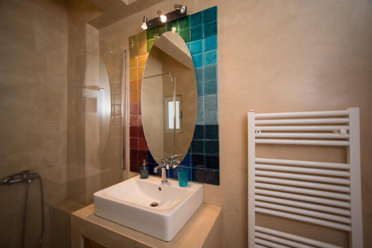 2 Bedroom Apartment At The Historical Center, View To Acropolis เอเธนส์ ภายนอก รูปภาพ