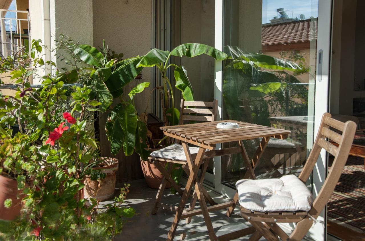 2 Bedroom Apartment At The Historical Center, View To Acropolis เอเธนส์ ภายนอก รูปภาพ